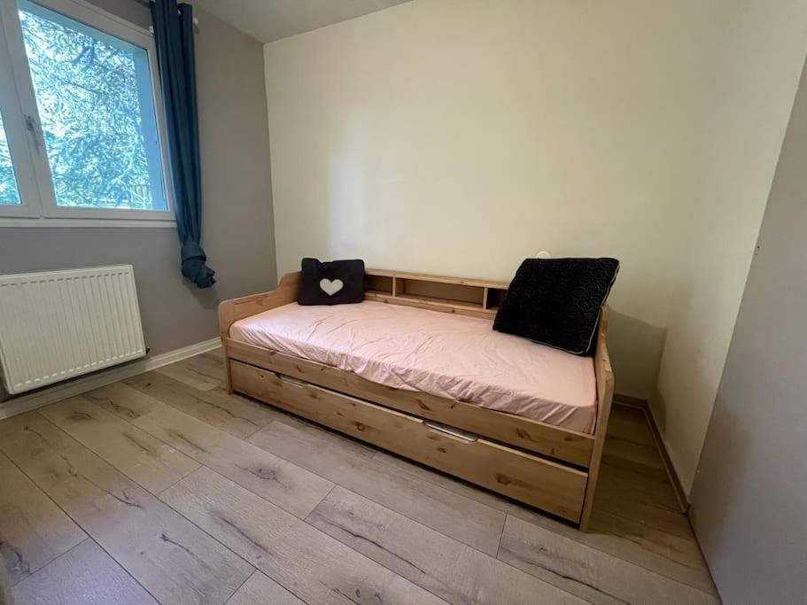 Cosy Chalet Annecy Lake For A Family Севріє Екстер'єр фото