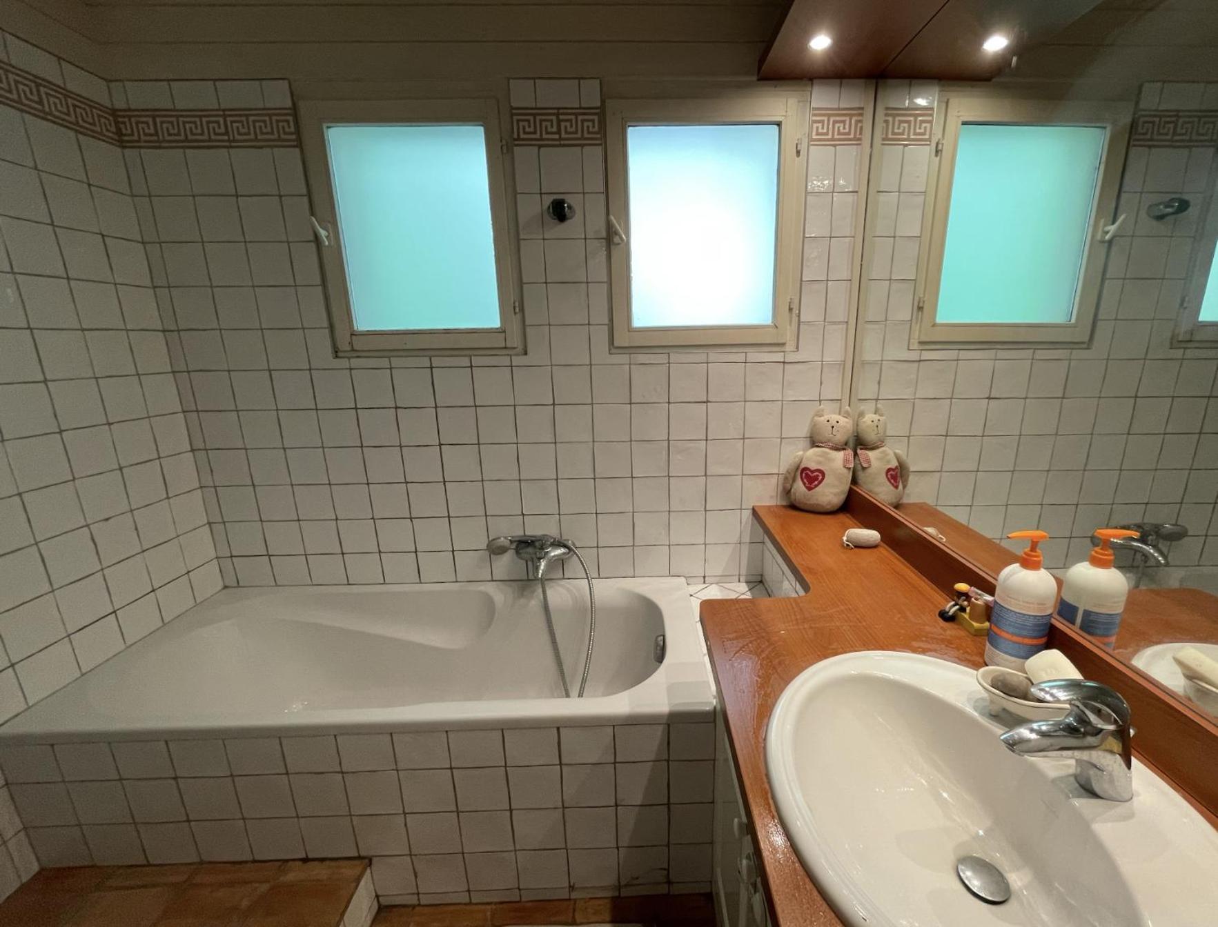 Cosy Chalet Annecy Lake For A Family Севріє Екстер'єр фото
