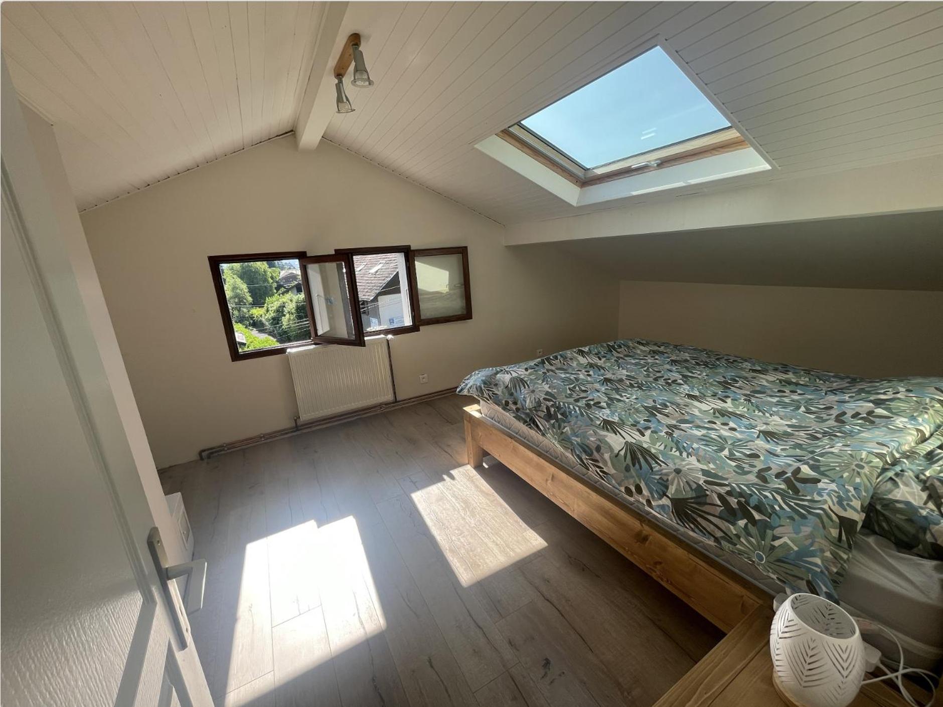Cosy Chalet Annecy Lake For A Family Севріє Екстер'єр фото